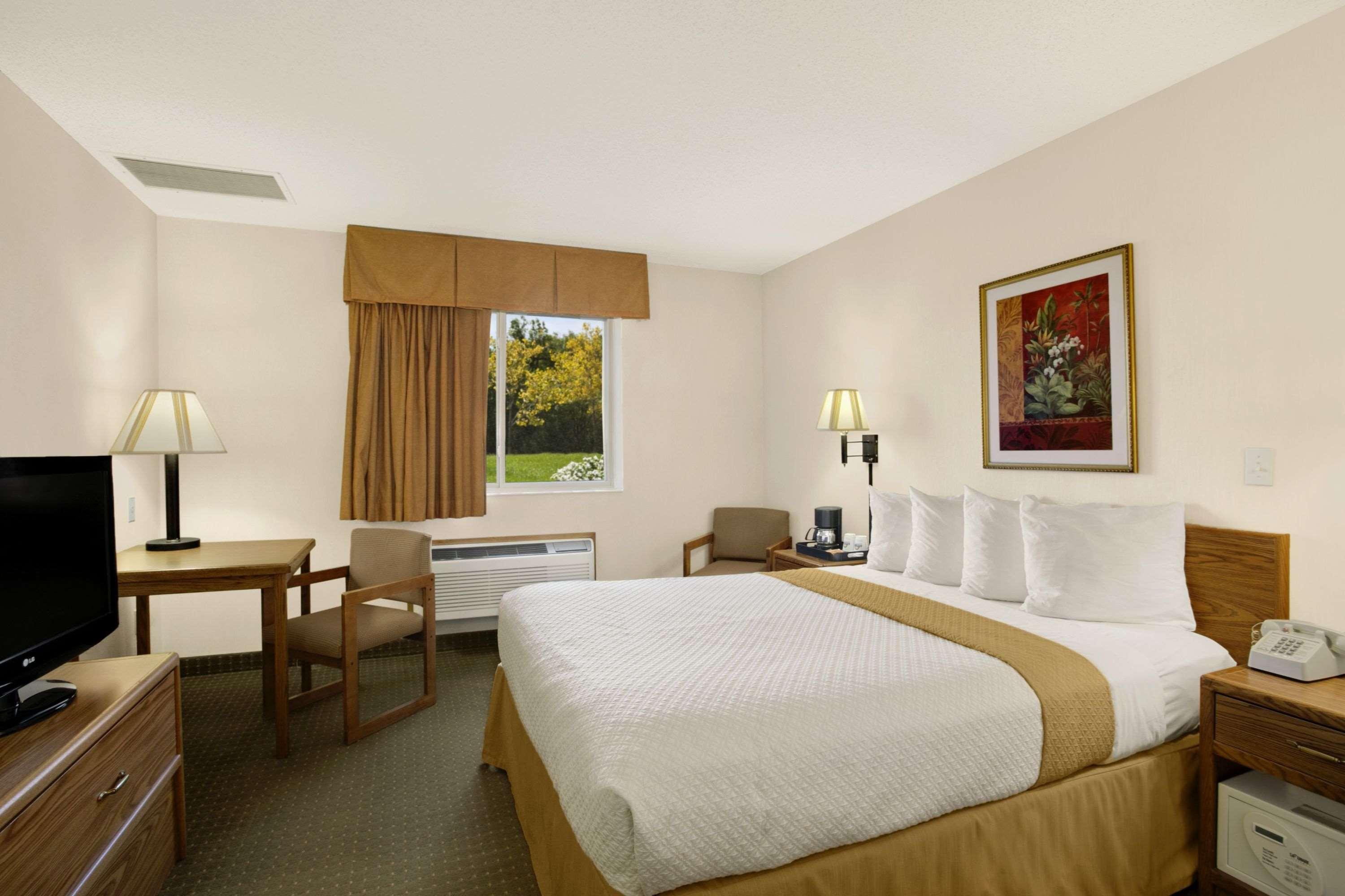 Days Inn By Wyndham Рапид Сити Екстериор снимка