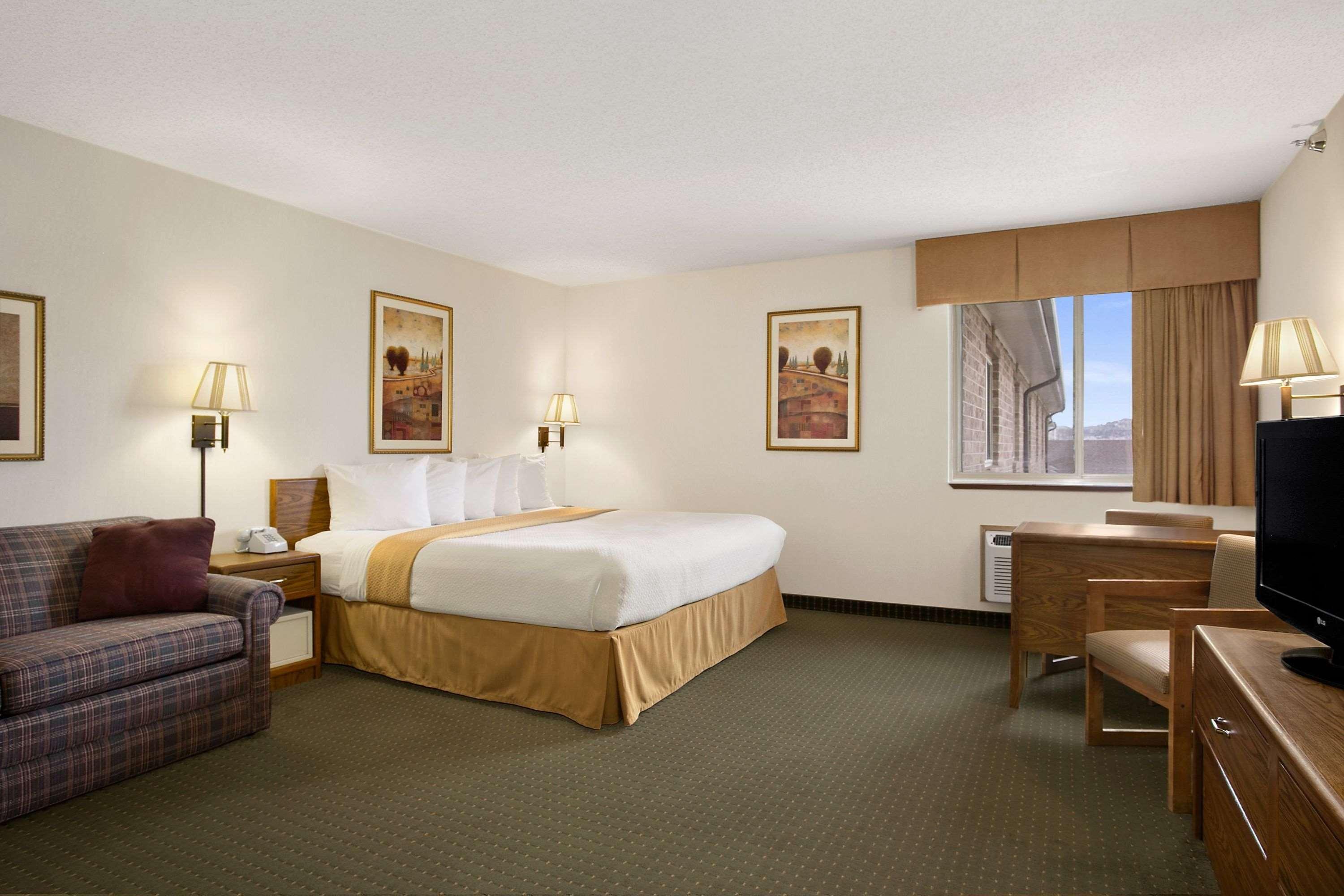 Days Inn By Wyndham Рапид Сити Екстериор снимка
