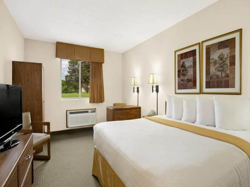 Days Inn By Wyndham Рапид Сити Екстериор снимка